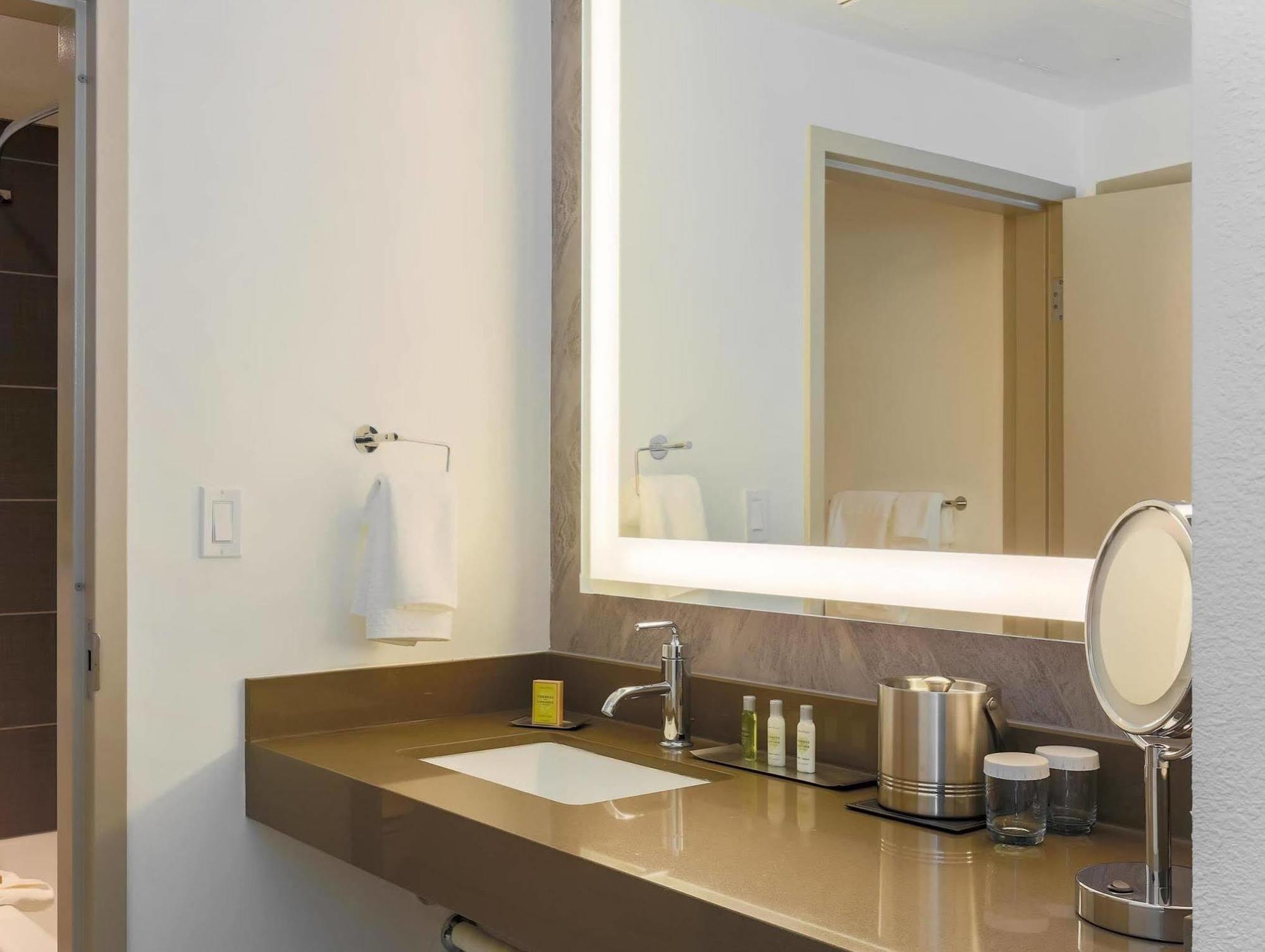 Doubletree Suites By Hilton Hotel Sacramento - Rancho Cordova Exterior foto
